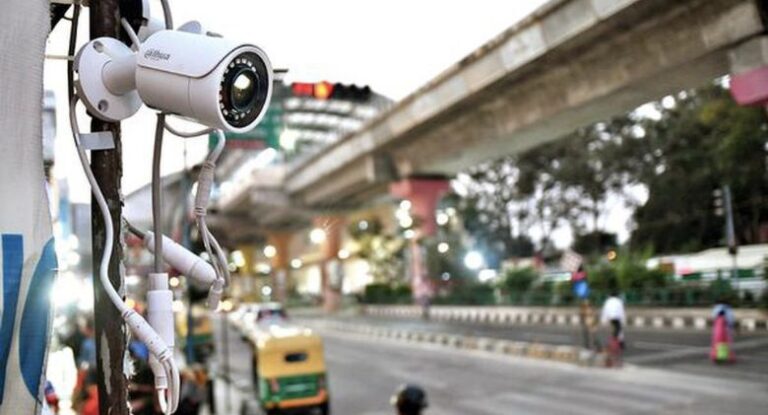 दिल्ली: सड़कों के दोनों तरफ लगेंगे 28 हज़ार CCTV कैमरे, इन जगहों पर ट्रैफिक पुलिस की रहेगी खास नज़र